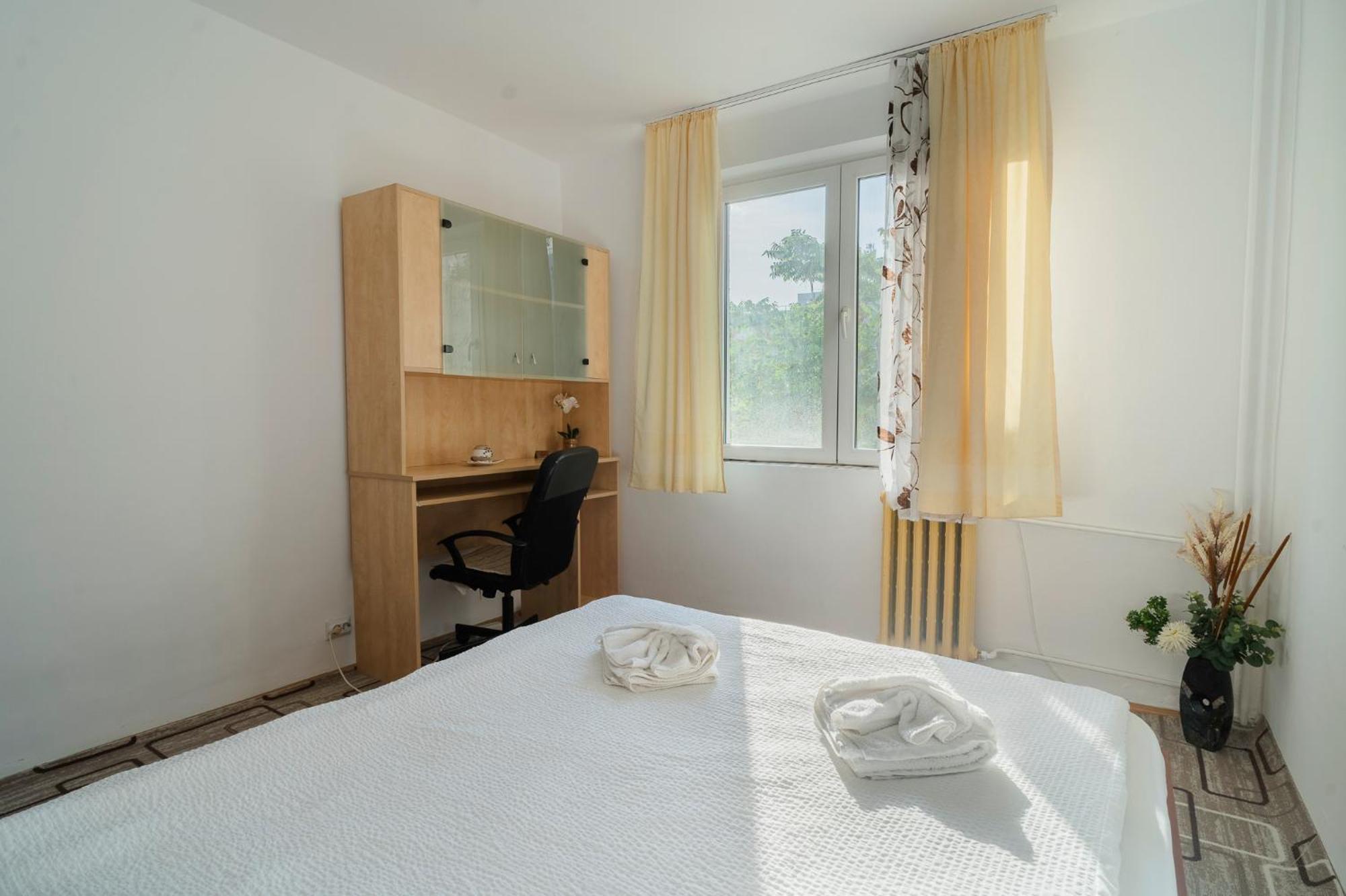 Rustic & Spacious 3Br Apartment Bukareszt Zewnętrze zdjęcie