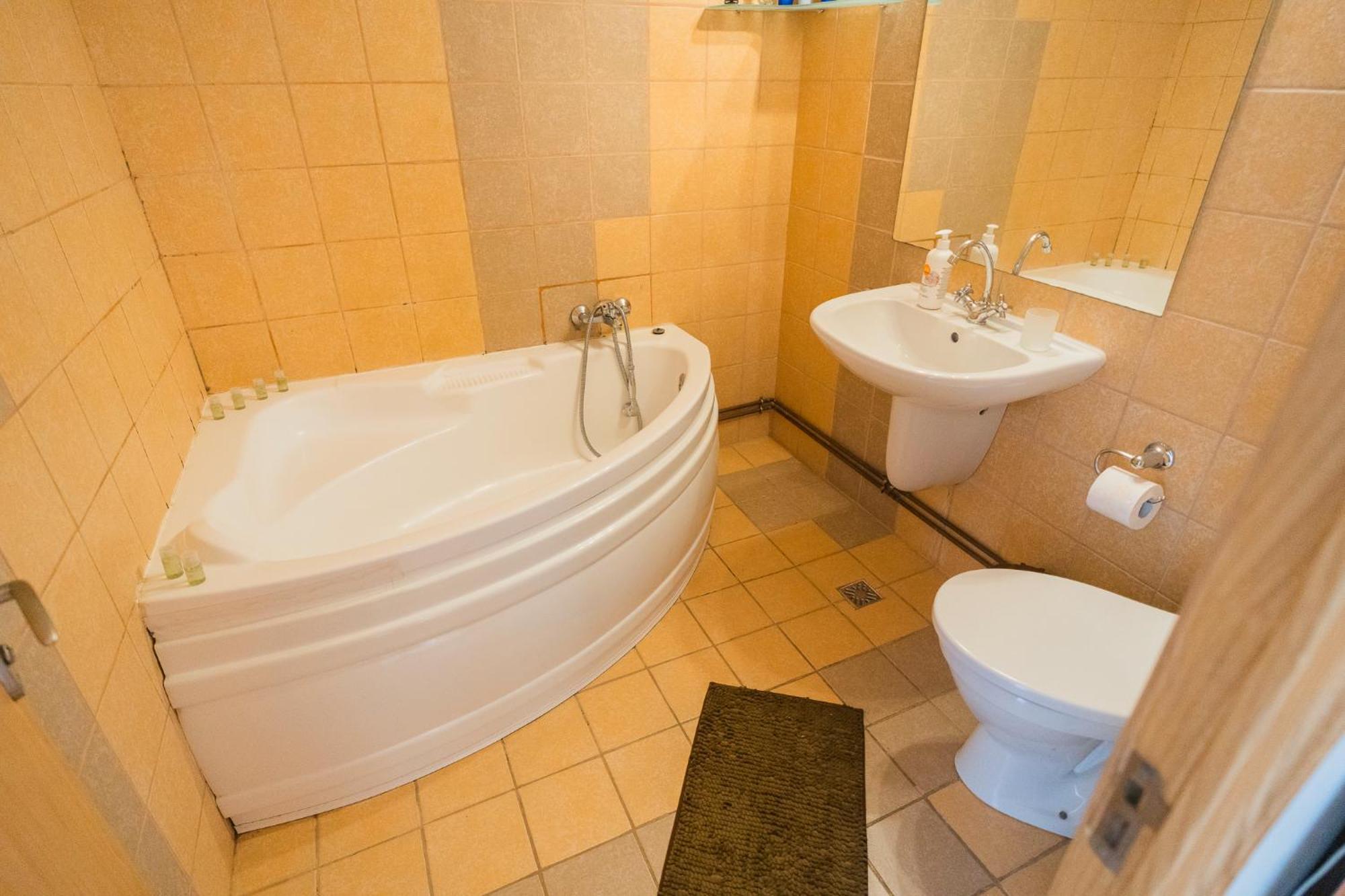 Rustic & Spacious 3Br Apartment Bukareszt Zewnętrze zdjęcie