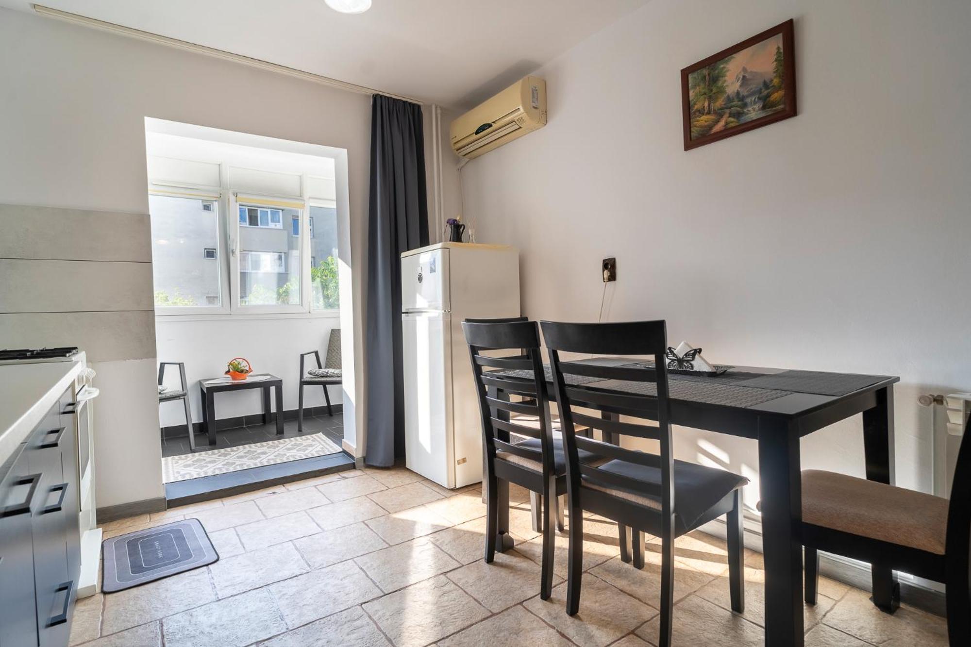 Rustic & Spacious 3Br Apartment Bukareszt Zewnętrze zdjęcie